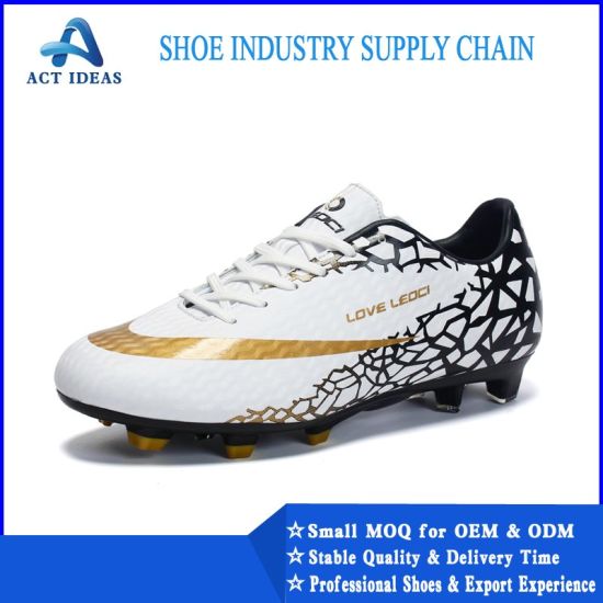 2020 New Style Soccer Shoes for Women and Men Soccer Boots Best Selling Football Shoes OEM Boots